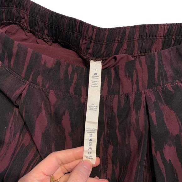 LULULEMON | &go City Jogger - Size 4 - Picture 10 of 15